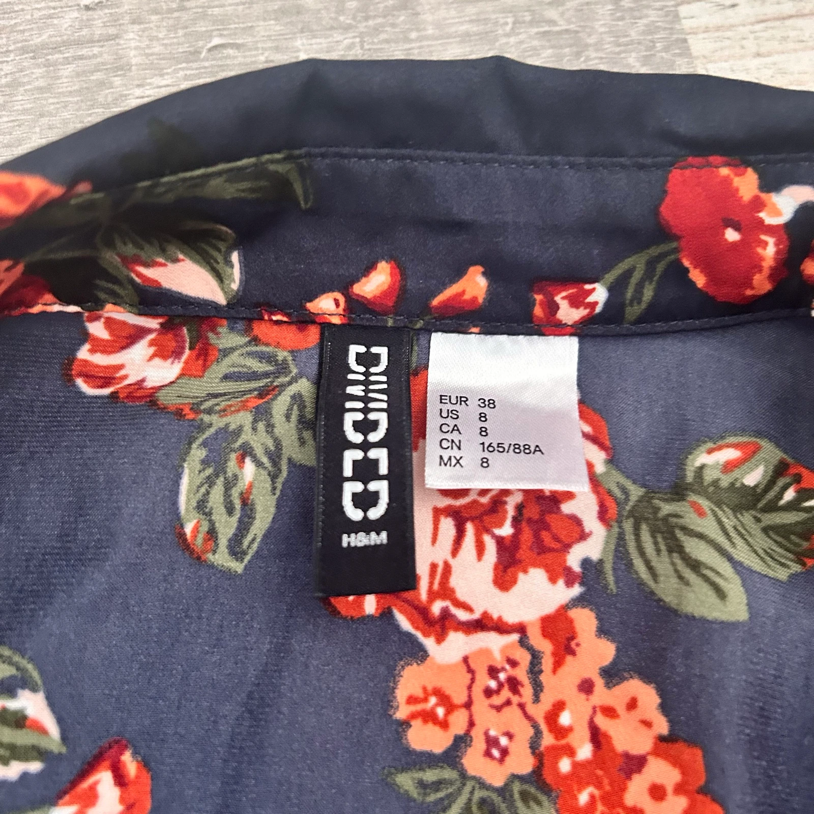 H&M Divided Vestido Estampa Floral Azul Escuro Rosas – Tamanho 38 – photo 6